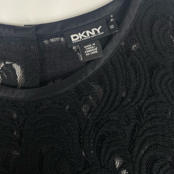 DKNY Black Lace Short-sleeve Top Size 10 - Picture 5 of 8